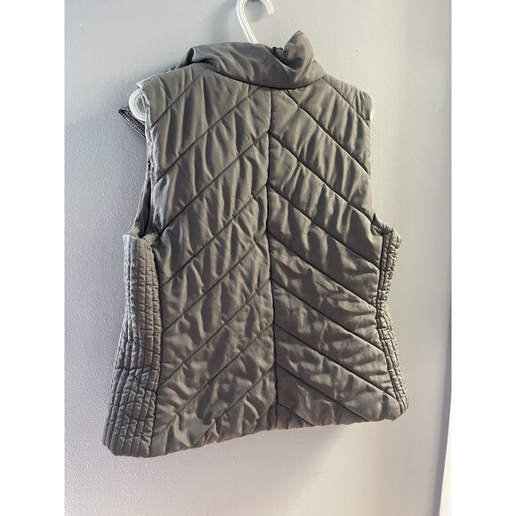NYC New York & Company Women's Gray Puffer Vest Full Zipper Pockets Size L - Picture 7 of 8